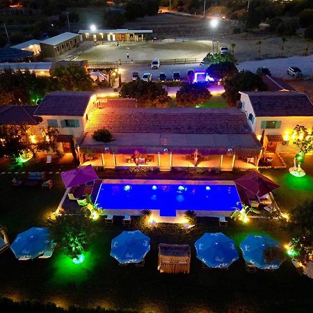 Ride And Stay Cesme Exterior photo