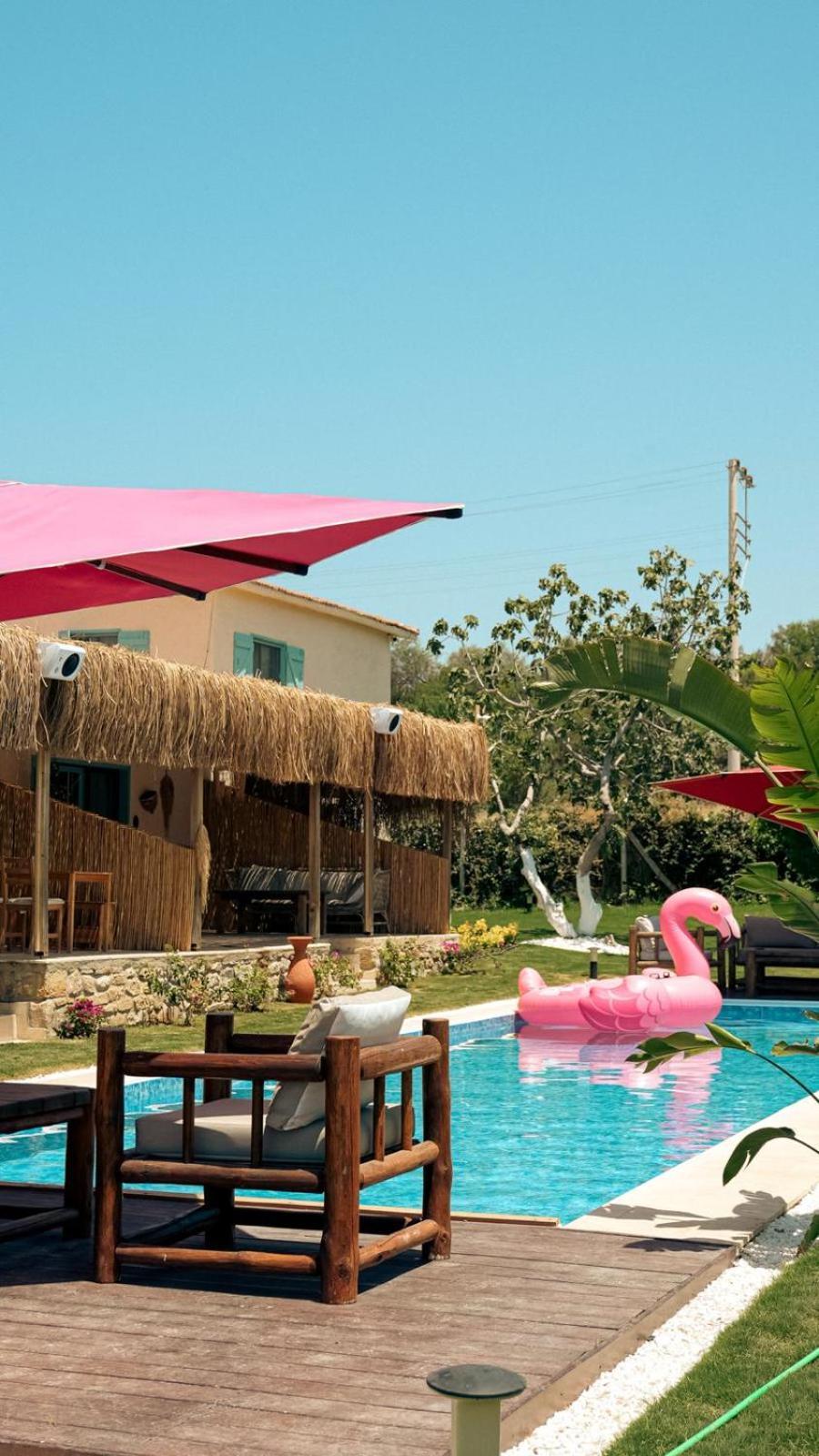 Ride And Stay Cesme Exterior photo
