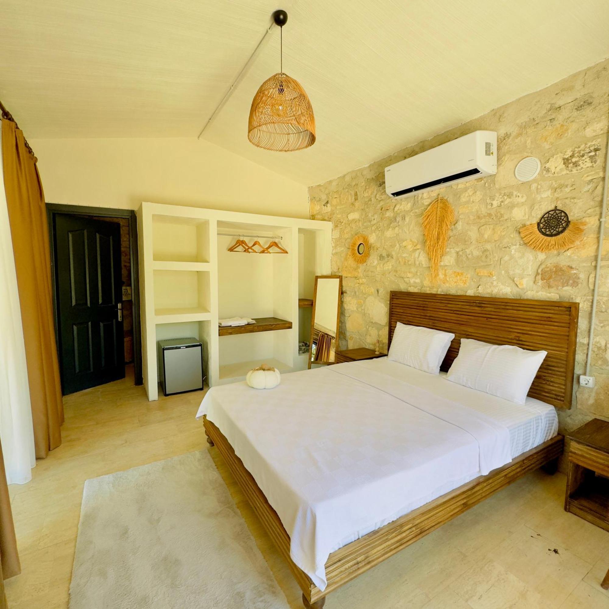 Ride And Stay Cesme Exterior photo