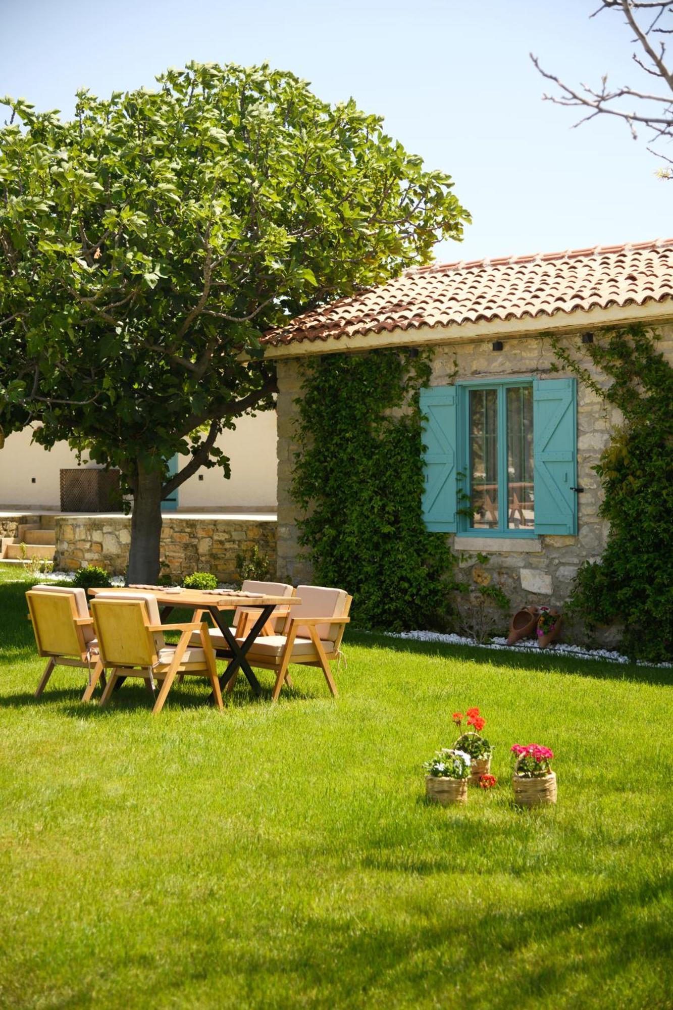 Ride And Stay Cesme Exterior photo