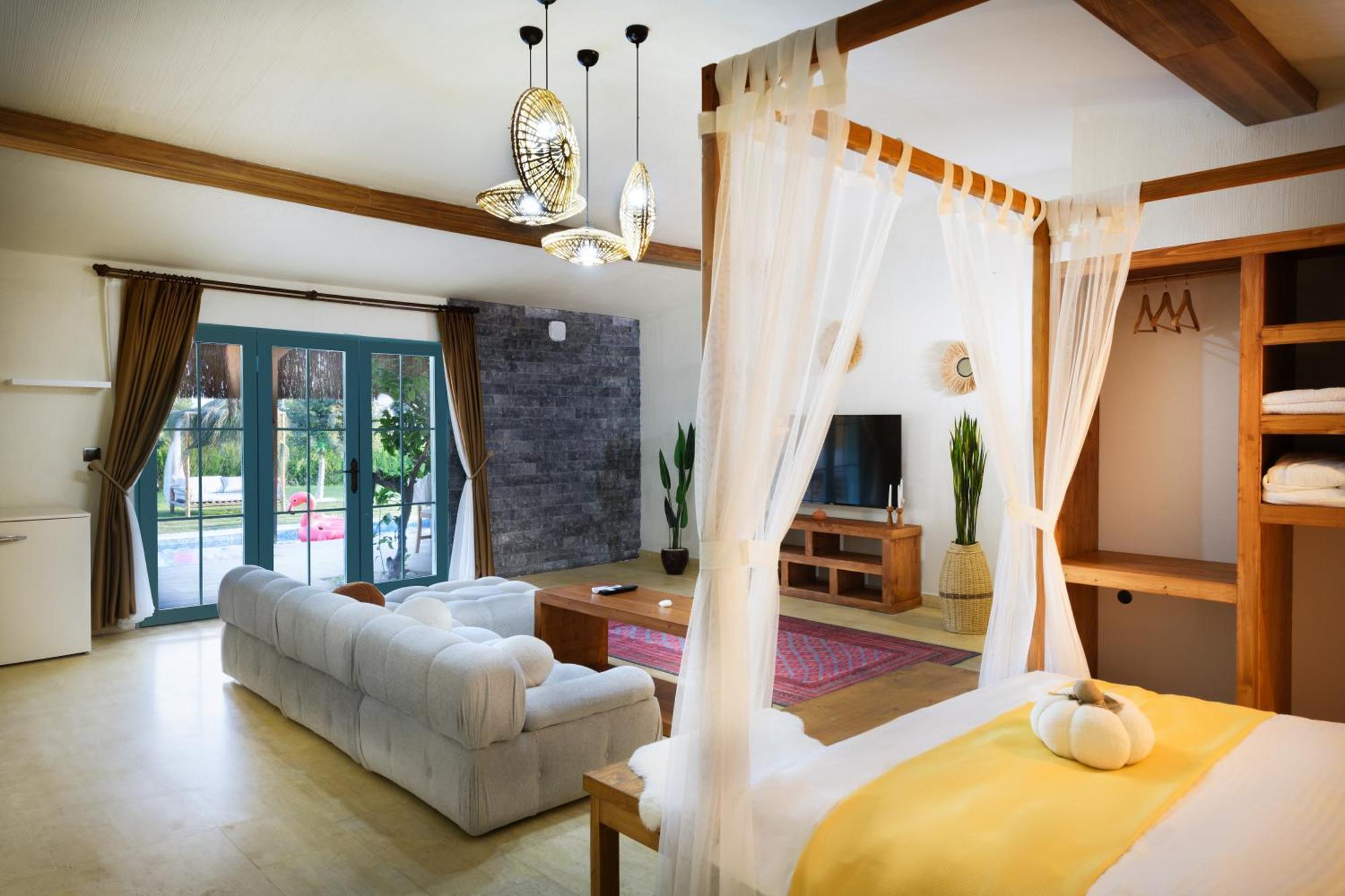 Ride And Stay Cesme Exterior photo