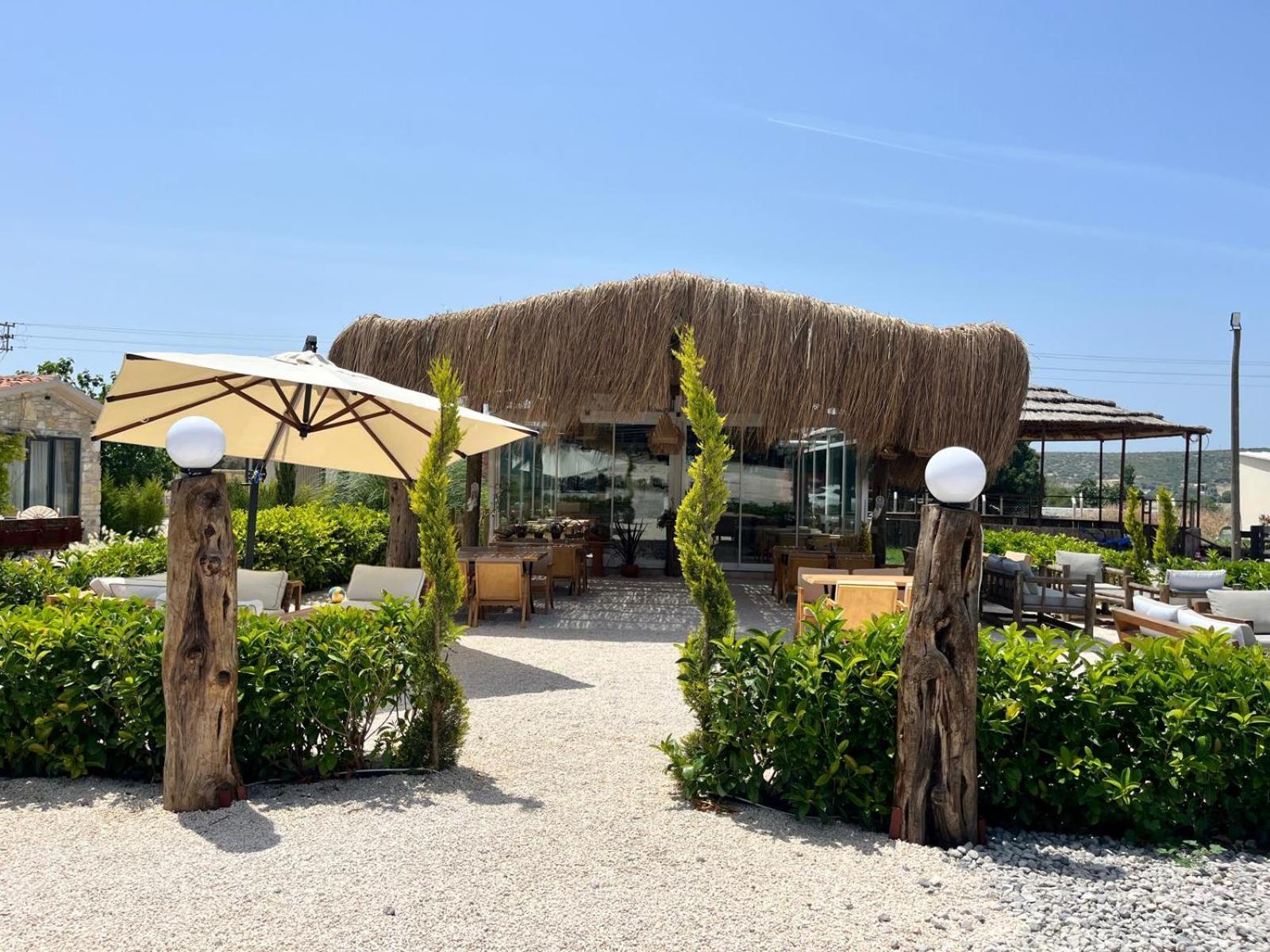 Ride And Stay Cesme Exterior photo